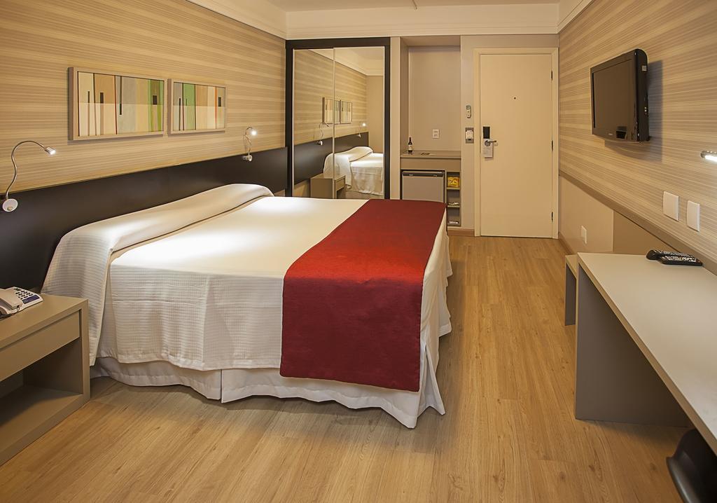 Max Plaza Hotel มารีเลีย ภายนอก รูปภาพ